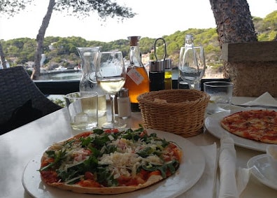 Pizzeria Es Port en Cala Figuera